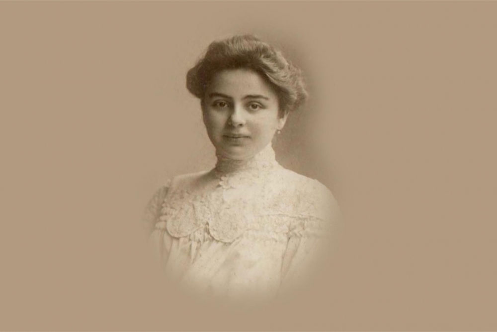 Portret kobiety w starym stylu w sepii.