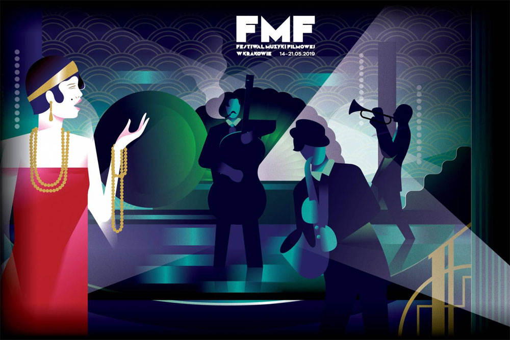 Oficjalna grafika identyfikująca Festiwal Muzyki Filmowej w dwutysięcznym dziewiętnastym roku. Ilustracja przedstawia scenę z koncertu. W tle ciemne postacie trzech muzyków grających na kontrabasie, trąbce i saksofonie. Na pierwszym planie po lewej postać śpiewającej kobiety w czerwonej sukni bez ramion. Na szyi i lewym nadgarstku sznury korali w kolorze złotym pasujących do złotej opaski na czarnych włosach. Stroje i klimat charakterystyczne dla muzyki klubowej lat dwudziestych.